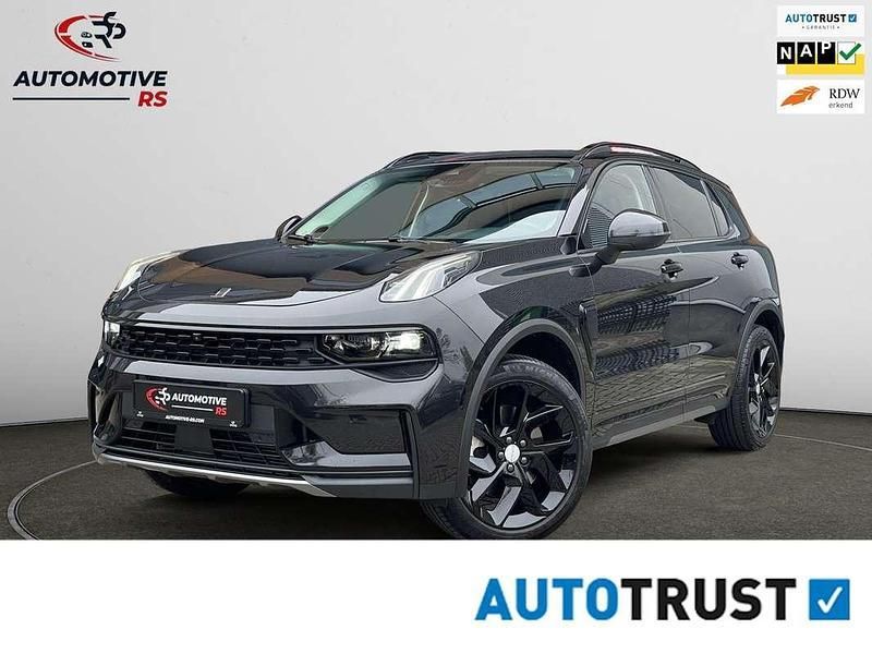 Zwart Gebruikt 2022 Lynk & Co 01 SUV | € 24.945 (Iets duurder) - Afbeelding 1/4