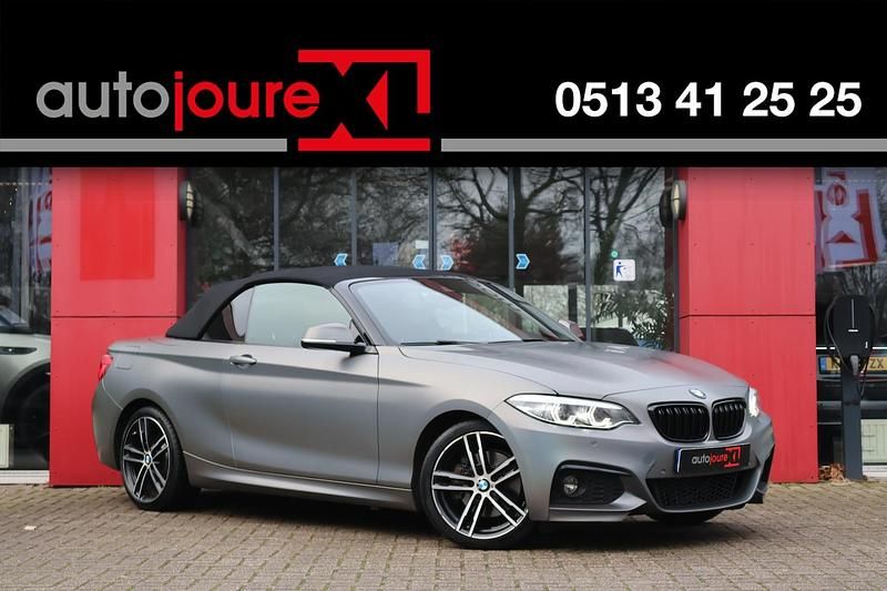 Grijs Gebruikt 2018 BMW 220 Executive Cabriolet | € 19.999 (Goede deal) - Afbeelding 1/4