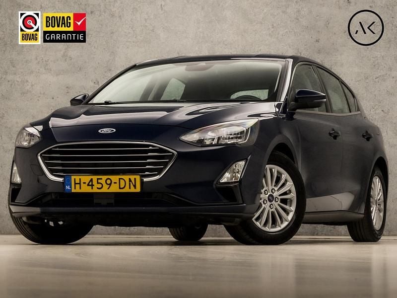 Blauw Gebruikt 2020 Ford Focus Business Edition Hatchback | € 11.945 (Goede deal) - Afbeelding 1/4