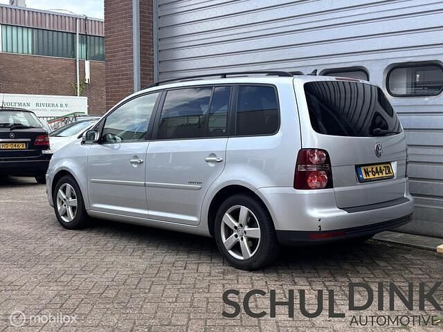 Occasion VW Touran 140 PK (102 kW) 2008 Grijs MPV