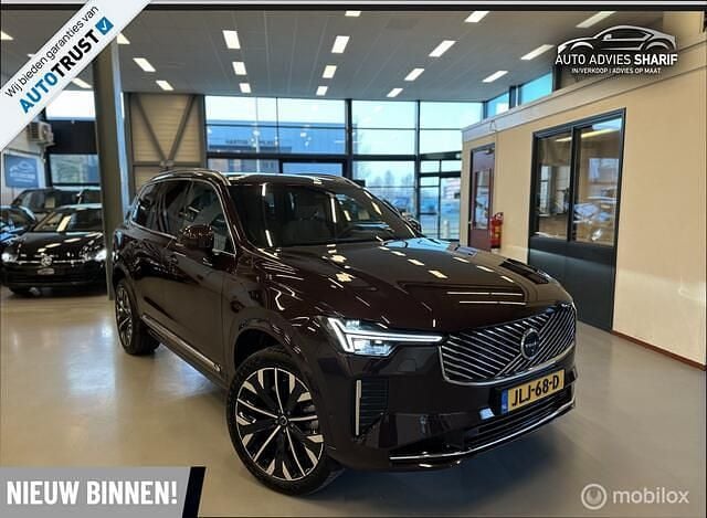 Rood Nieuw 2025 Volvo XC90 Plus SUV | € 69.950 (Super prijs) - Afbeelding 1/4