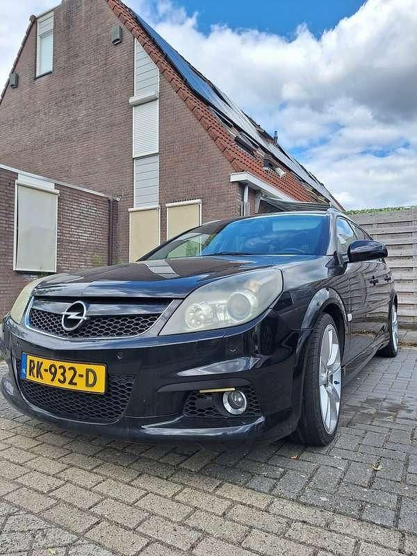 Zwart Gebruikt 2006 Opel Vectra OPC Stationwagen | € 6.999 - Afbeelding 1/4