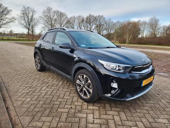 Occasion 2020 Kia Stonic Vision SUV | € 14.450 (Goede deal) - Afbeelding 1/4