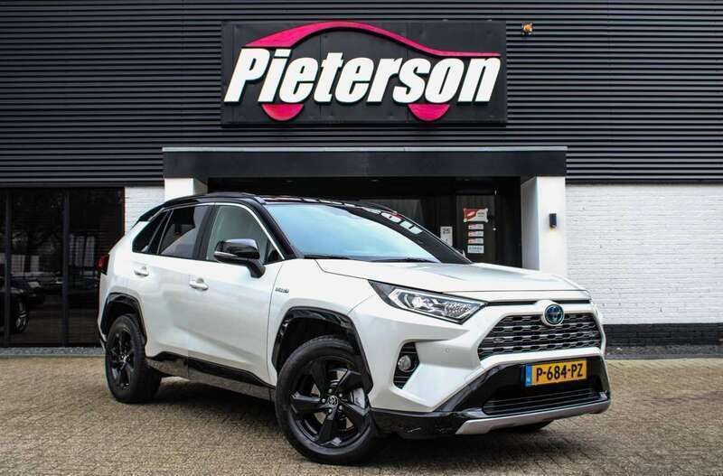 Wit Gebruikt 2019 Toyota RAV4 Hybrid SUV | € 26.750 (Iets duurder) - Afbeelding 1/4