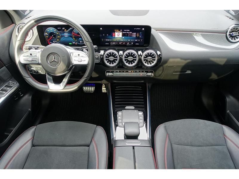 Occasion Mercedes GLA250 Business 218 PK (160 kW) 2022 Zwart SUV