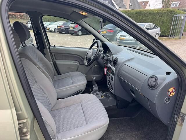 Occasion Dacia Logan MCV Lauréate 105 PK (77 kW) 2008 Beige (metallic) MPV