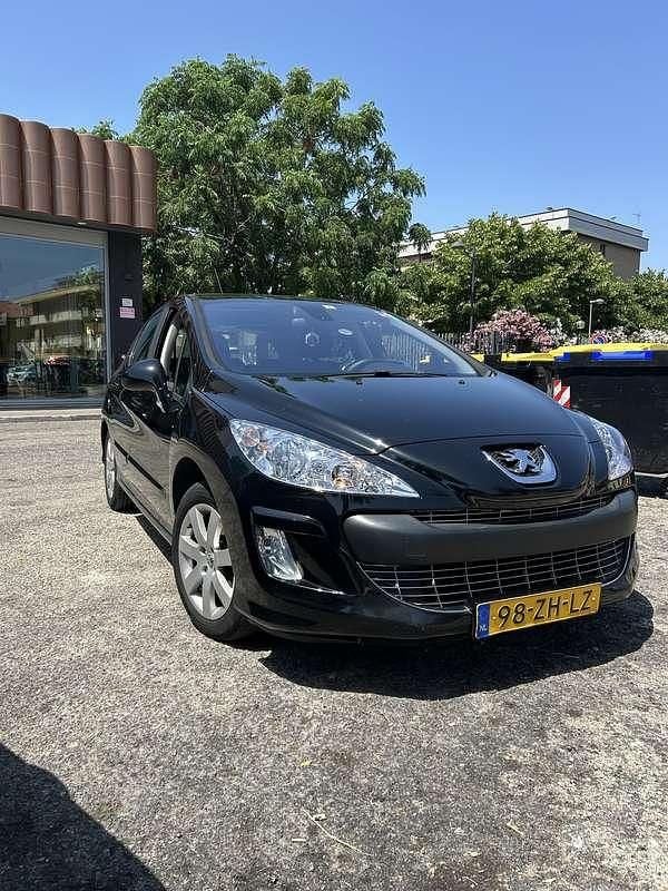 Gebruikt 2008 Peugeot 308 Sport Sedan | € 1.700 (Eerlijke prijs) - Afbeelding 1/4