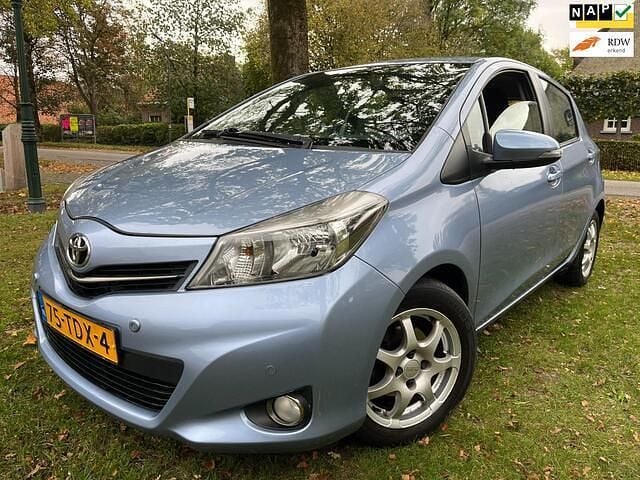 Blauw Gebruikt 2012 Toyota Yaris Hatchback | € 7.950 (Eerlijke prijs) - Afbeelding 1/4