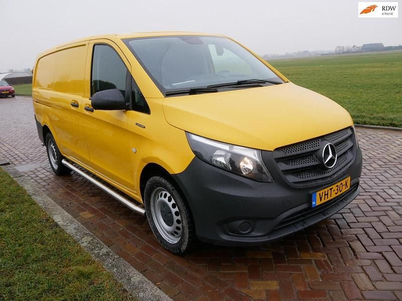 Occasion Mercedes e-Vito 85 kW (116 PK) 2020 Geel MPV