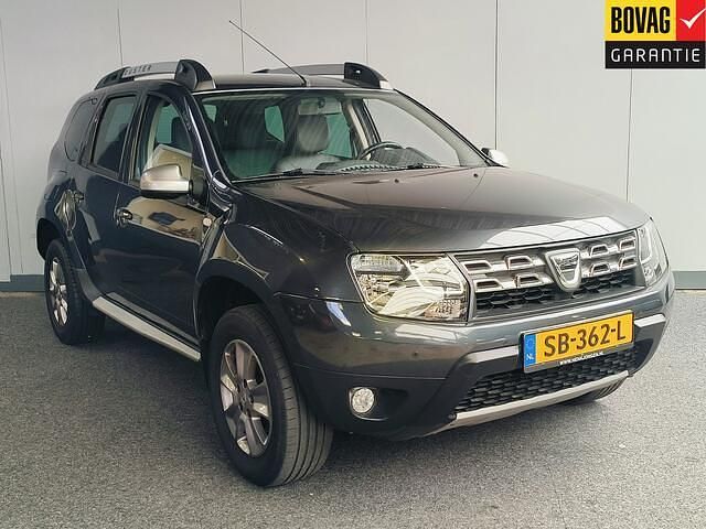 Grijs Gebruikt 2015 Dacia Duster Prestige SUV | € 9.950 (Eerlijke prijs) - Afbeelding 1/2