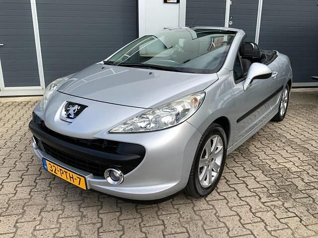 Grijs Gebruikt 2009 Peugeot 207 CC Cabriolet | € 2.950 (Goede deal) - Afbeelding 1/4