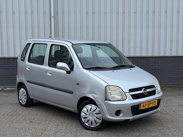 Occasion Opel Agila 80 PK (58 kW) 2006 Grijs Hatchback