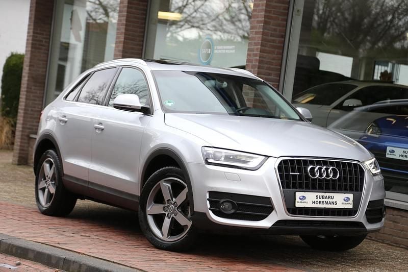 Grijs Occasion 2017 Audi Q3 Proline SUV | € 18.950 (Super prijs) - Afbeelding 1/4