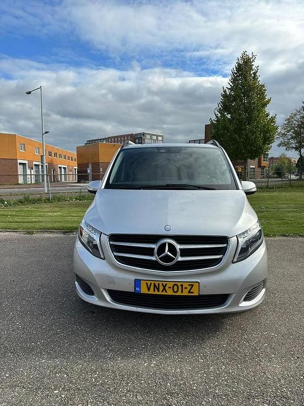 Gebruikt 2015 Mercedes V250 Avantgarde MPV | € 26.950 (Goede deal) - Afbeelding 1/4