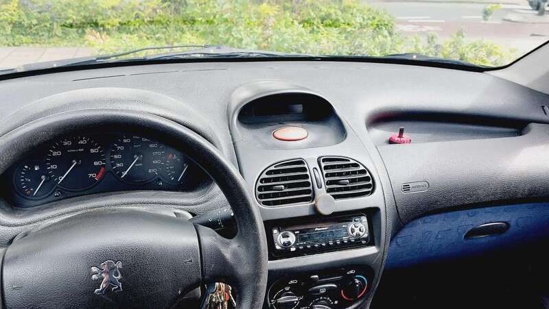 Blauw Gebruikt 2002 Peugeot 206 Hatchback | € 750 (Goede deal) - Afbeelding 1/4