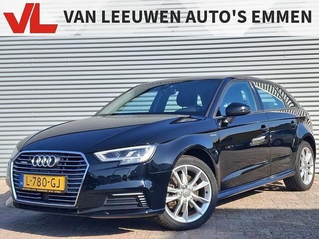 Zwart, metallic lak Gebruikt 2017 Audi A3 Sportback Sport Hatchback | € 16.948 (Goede deal) - Afbeelding 1/4
