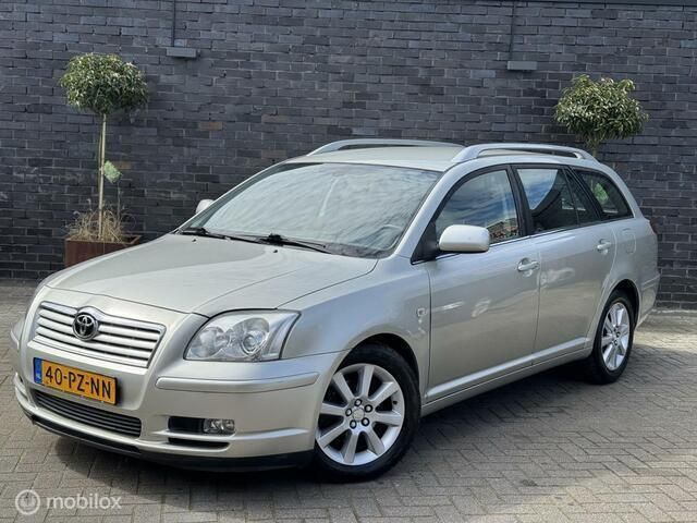 Occasion Toyota Avensis Luna 129 PK (94 kW) 2005 Grijs Stationwagen