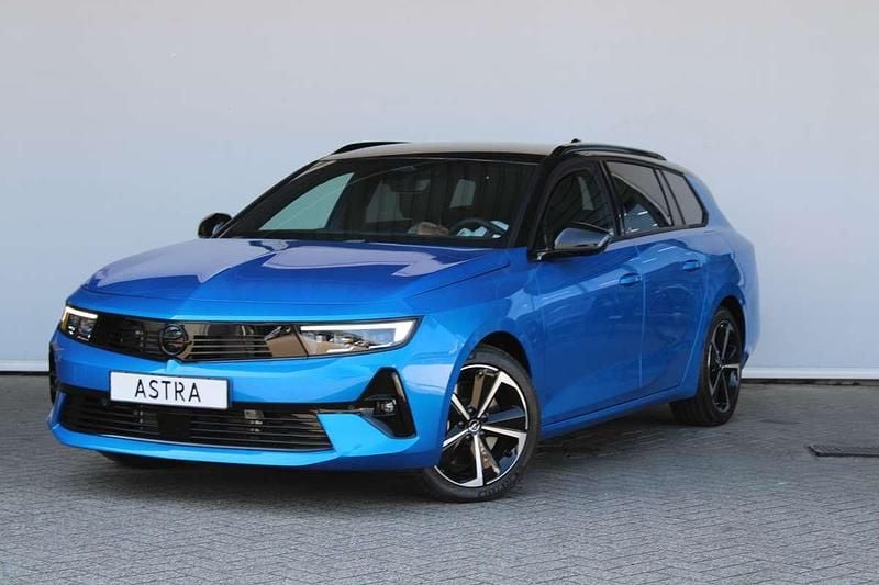 Blauw Nieuw 2025 Opel Astra Stationwagen | € 39.330 (Super prijs) - Afbeelding 1/4