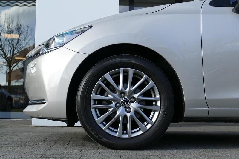 Occasion Mazda 2 Luxury 2023 Grijs Hatchback