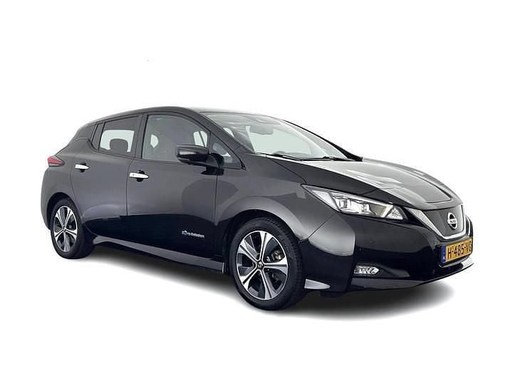 Zwart Occasion 2020 Nissan Leaf N-Connecta Hatchback | € 10.945 (Goede deal) - Afbeelding 1/4