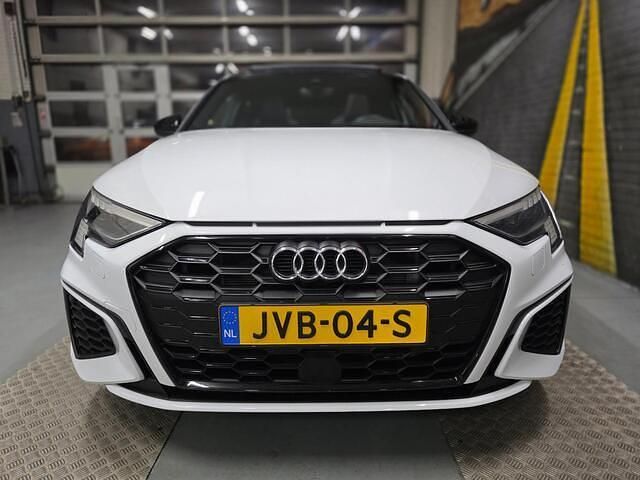 Occasion Audi A3 Sportback Competition 150 PK (110 kW) 2022 Wit Hatchback