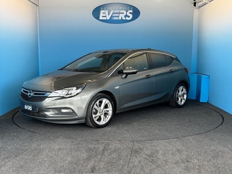 Grijs Gebruikt 2017 Opel Astra Innovation Hatchback | € 11.995 (Eerlijke prijs) - Afbeelding 1/4