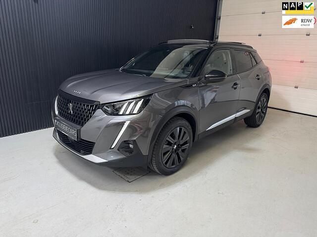 Grijs (metallic) Occasion 2023 Peugeot 2008 GT SUV | € 22.750 (Eerlijke prijs) - Afbeelding 1/4