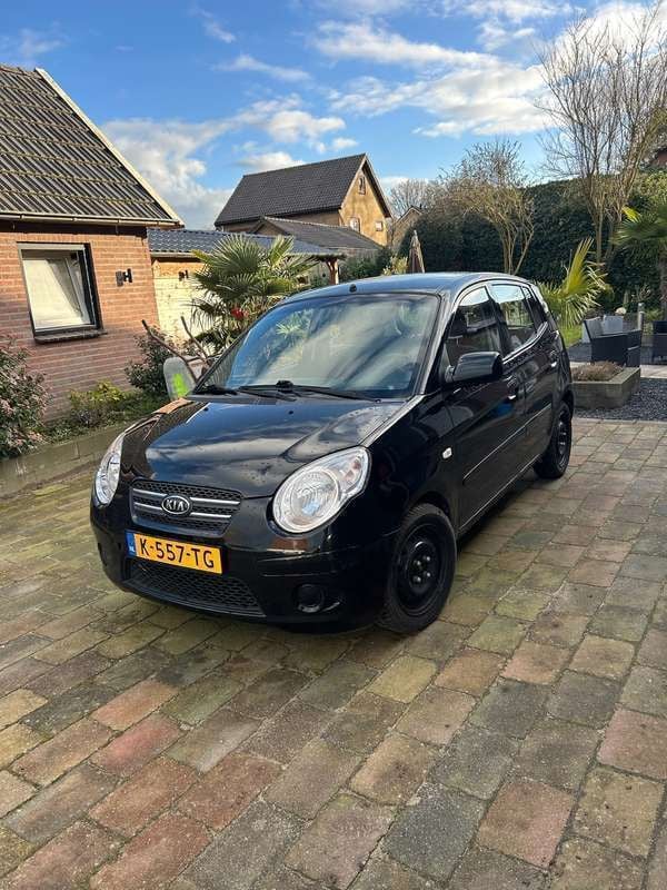 Zwart Gebruikt 2008 Kia Picanto Hatchback | € 1.700 (Eerlijke prijs) - Afbeelding 1/4