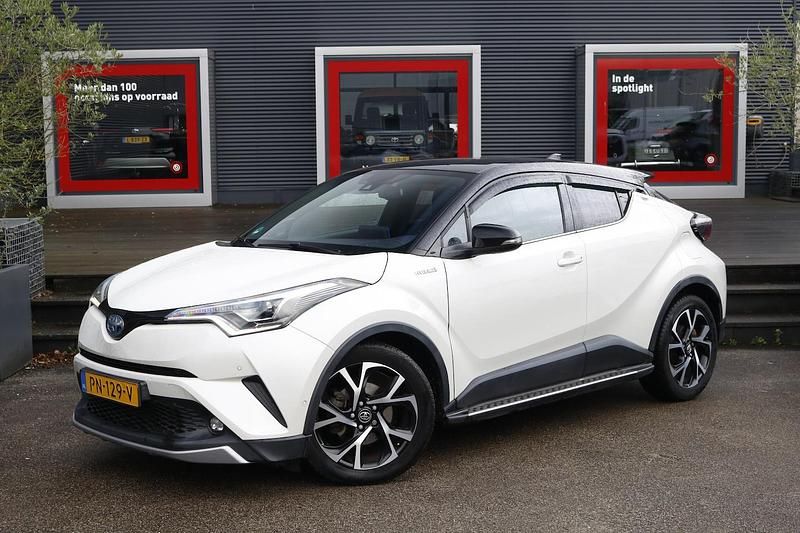 Wit (parellak) Gebruikt 2017 Toyota C-HR+ Plus SUV | € 19.400 - Afbeelding 1/4