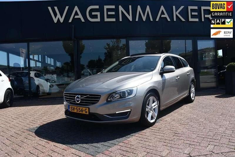 Grijs, metallic lak Gebruikt 2014 Volvo V60 Summum Stationwagen | € 7.950 (Eerlijke prijs) - Afbeelding 1/4