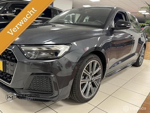 Grijs Occasion 2019 Audi A1 Sportback Edition .1 Hatchback | € 23.945 (Eerlijke prijs) - Afbeelding 1/4