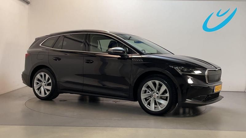 Zwart Gebruikt 2021 Skoda Enyaq iV SUV | € 23.850 (Goede deal) - Afbeelding 1/3