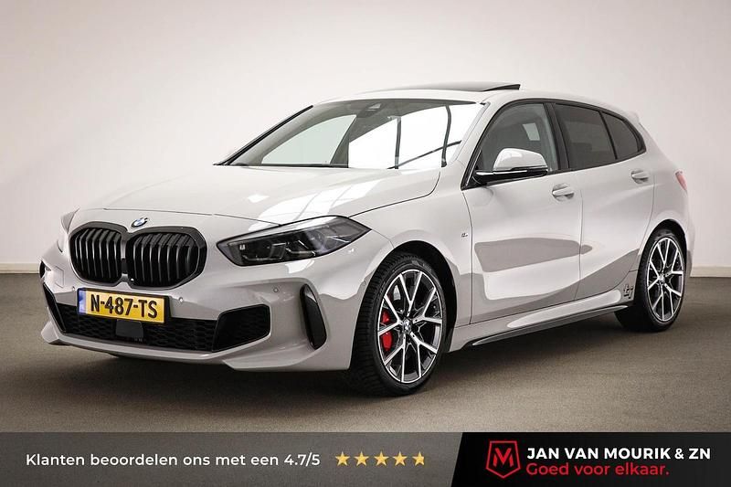 Grijs Gebruikt 2022 BMW 128 Comfort Edition Hatchback | € 38.745 (Eerlijke prijs) - Afbeelding 1/4