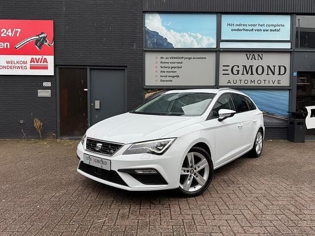 Wit Gebruikt 2020 Seat Leon ST FR Stationwagen | € 16.950 (Goede deal) - Afbeelding 1/4