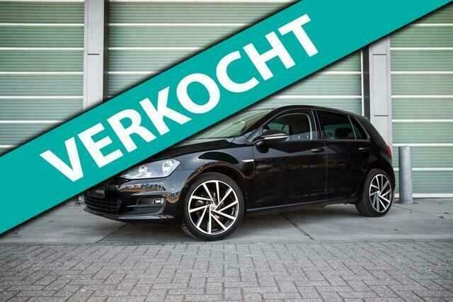 Zwart Gebruikt 2014 VW Golf VII Cup Hatchback | € 11.250 (Eerlijke prijs) - Afbeelding 1/4