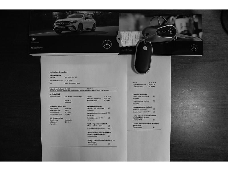 Occasion Mercedes GLC300 Luxury 313 PK (230 kW) 2023 Grijs SUV