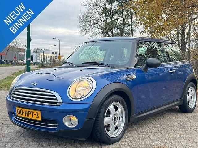 Blauw (metallic) Gebruikt 2009 Mini ONE Pepper Hatchback | € 3.577 (Eerlijke prijs) - Afbeelding 1/4