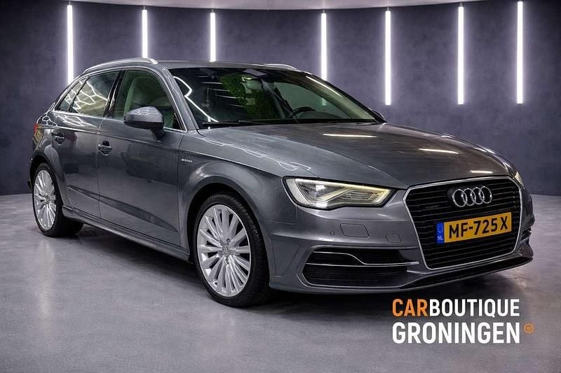 Grijs Gebruikt 2015 Audi A3 Sportback e-tron Ambition Hatchback | € 10.990 (Eerlijke prijs) - Afbeelding 1/3