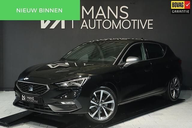 Zwart Gebruikt 2020 Seat Leon FR Hatchback | € 22.950 (Eerlijke prijs) - Afbeelding 1/4