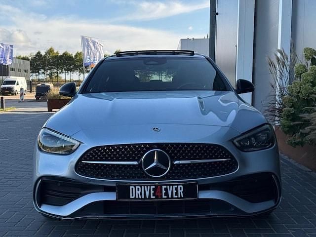 Occasion Mercedes C300e AMG line 313 PK (230 kW) 2023 Grijs Sedan