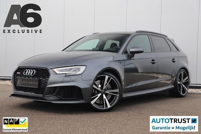 Grijs Gebruikt 2017 Audi RS3 Sportback Sport Hatchback | € 44.900 (Eerlijke prijs) - Afbeelding 1/4