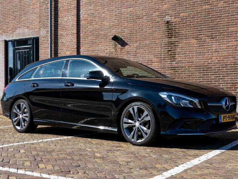 Zwart Gebruikt 2017 Mercedes CLA180 Shooting Brake Business Stationwagen | € 19.500 (Eerlijke prijs) - Afbeelding 1/4