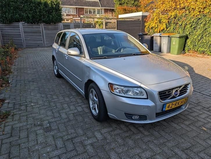 Gebruikt 2011 Volvo V50 Business Edition Stationwagen | € 2.350 (Super prijs) - Afbeelding 1/4