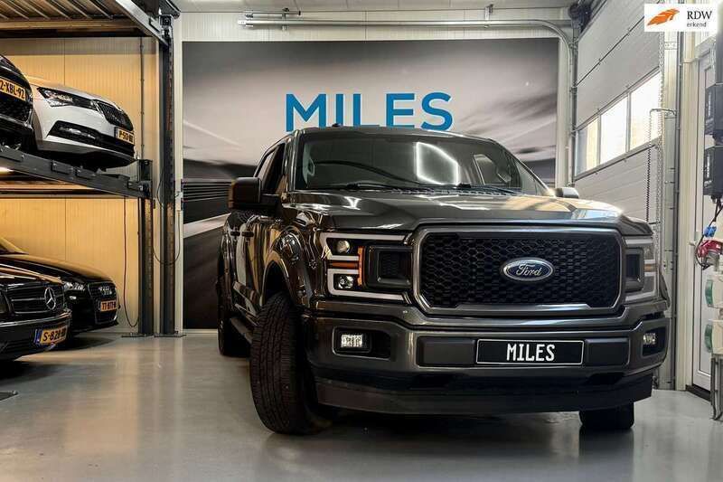 Grijs Gebruikt 2018 Ford F-150 STX Pickup | € 29.950 - Afbeelding 1/4