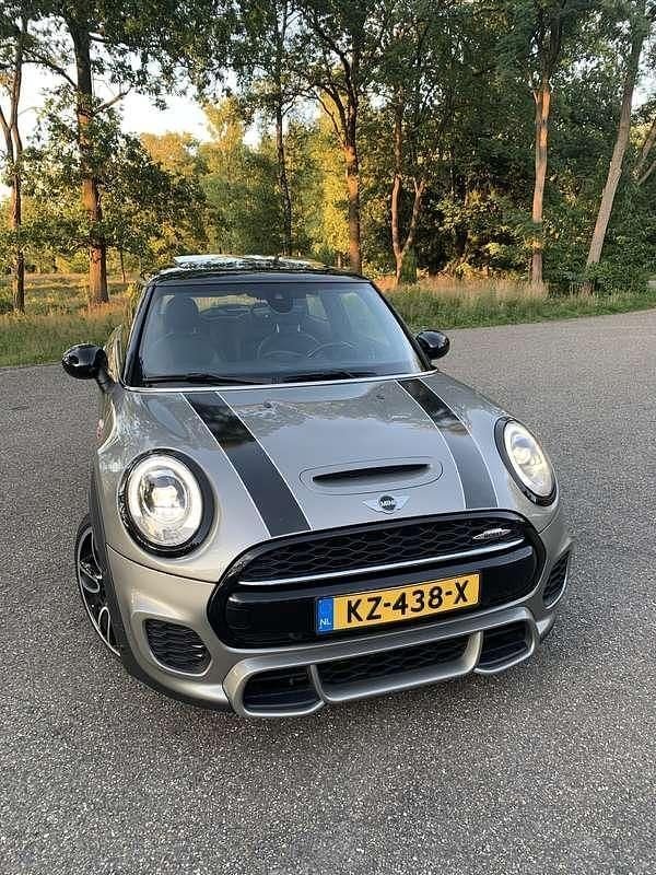 Grijs Gebruikt 2017 Mini John Cooper Works Chili Hatchback | € 22.495 (Eerlijke prijs) - Afbeelding 1/4