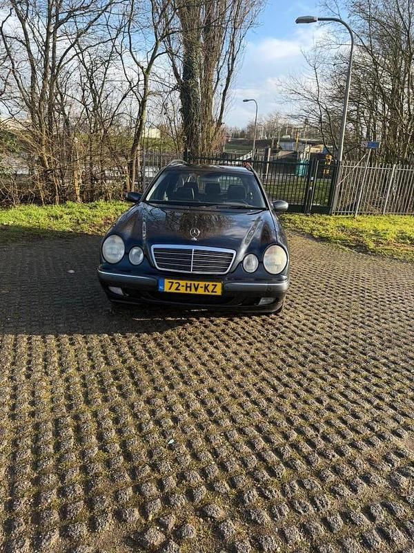 Occasion Mercedes E240 170 PK (125 kW) 2002