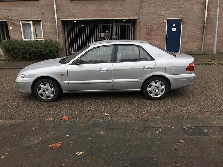 Gebruikt 2001 Mazda 626 Comfort | € 1.800 - Afbeelding 1/4