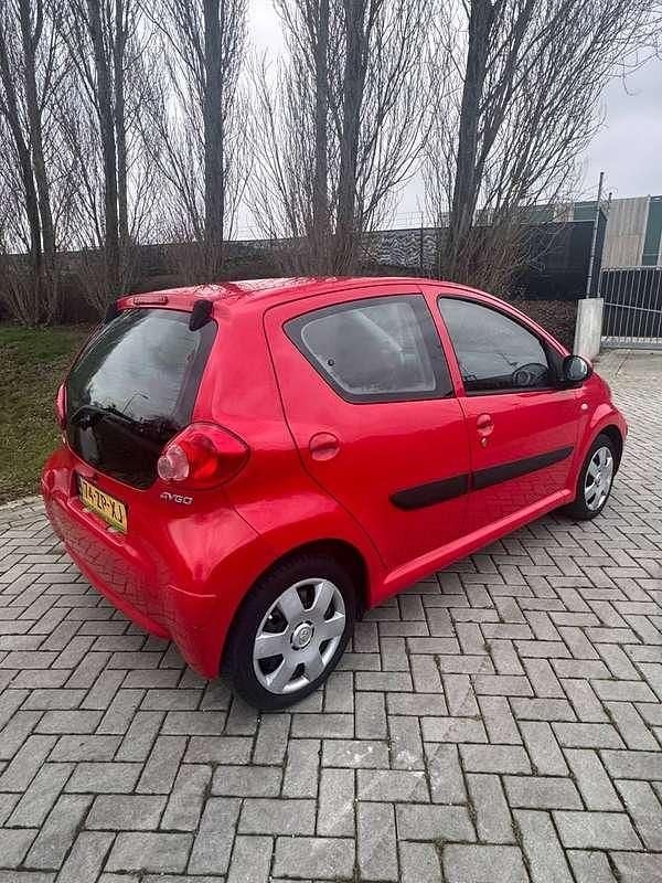 Gebruikt 2008 Toyota Aygo Hatchback | € 2.200 (Goede deal) - Afbeelding 1/4