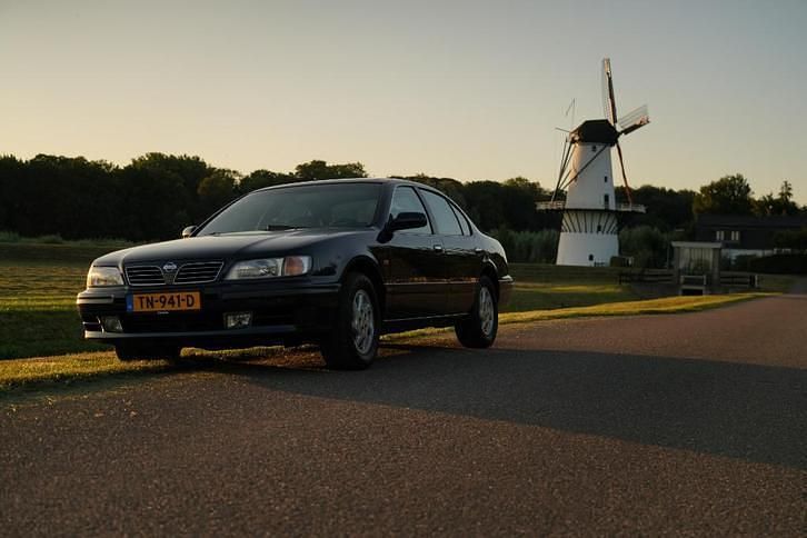 Gebruikt 1996 Nissan Maxima Sedan | € 5.499 - Afbeelding 1/4