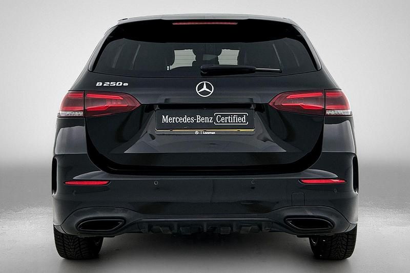 Occasion Mercedes B250e AMG line 218 PK (160 kW) 2022 Zwart MPV